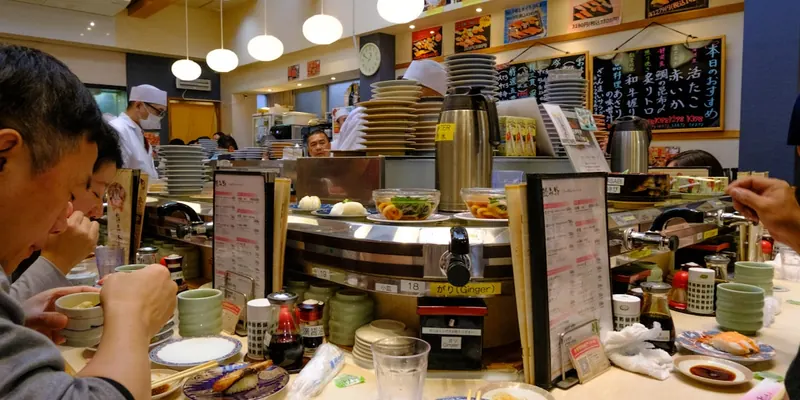 รวม 5 ร้านซูชิสายพาน (Kaiten Sushi) ยอดฮิตในญี่ปุ่น อร่อย คุ้มค่า ในราคาประหยัด